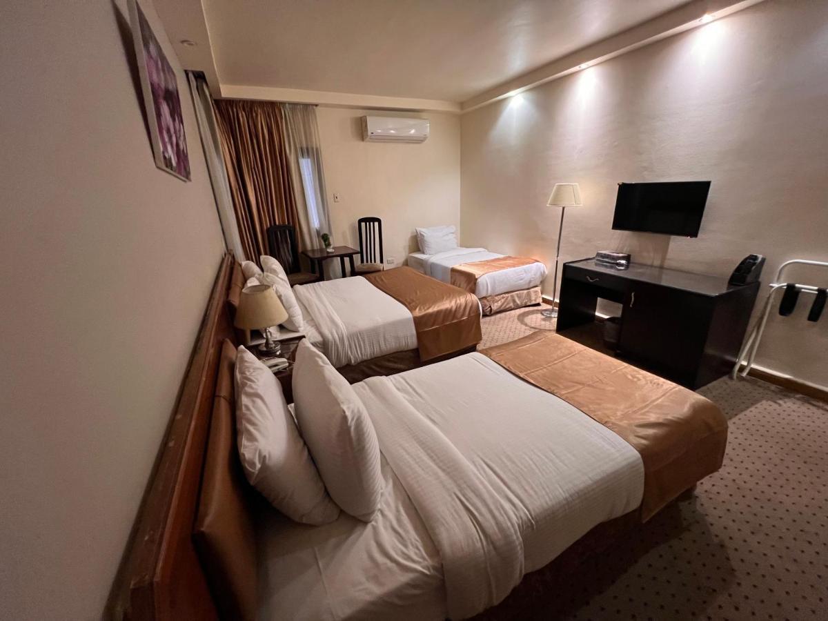 Santana Hotel Cairo Giza Buitenkant foto